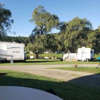 Country Hills Campgrounds ico