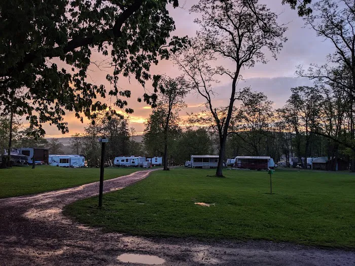 Lake Grove Park Picture 6