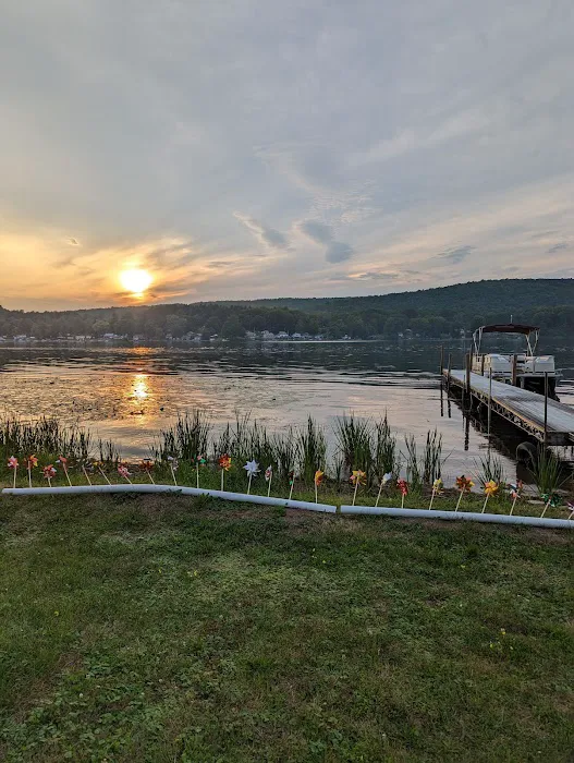 Lake Grove Park Picture 4