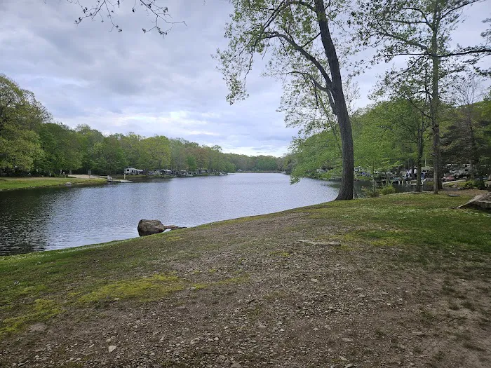 Waters Edge Family Campground Picture 3