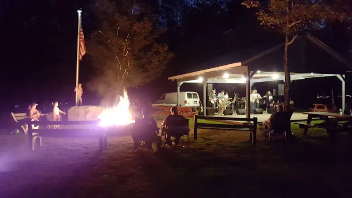 Waters Edge Family Campground Picture 5