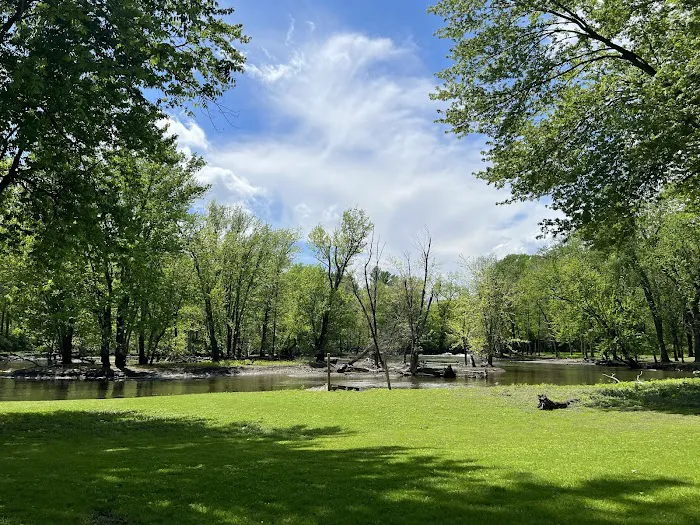 Schuyler Yacht Basin Picture 8