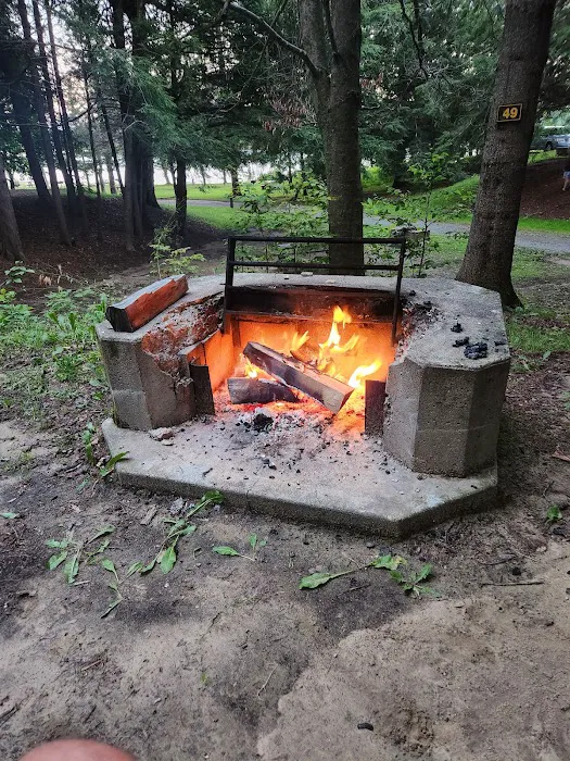 Point Comfort Campground Picture 9