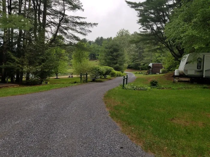 Rustic Barn Campground Picture 4