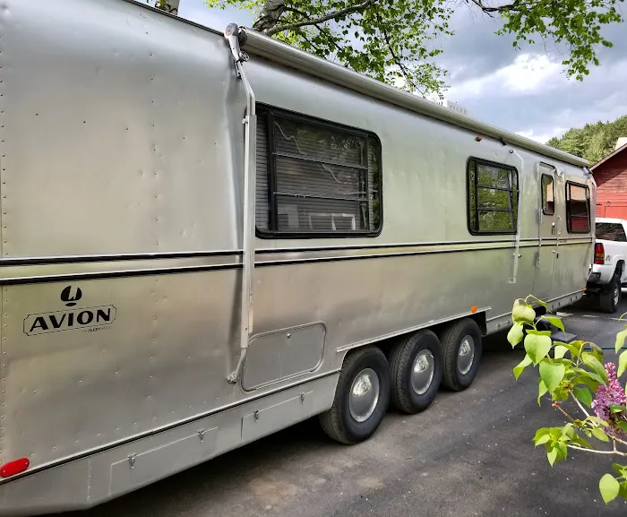 Rustic Barn Campground Picture 7