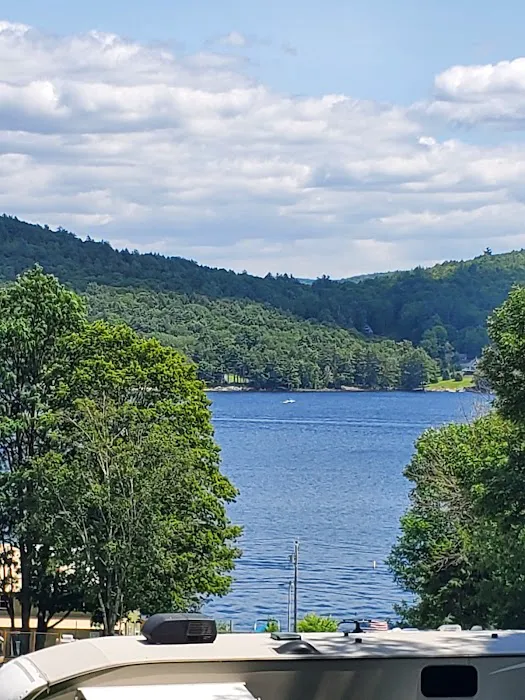 Watersedge Campground Picture 7