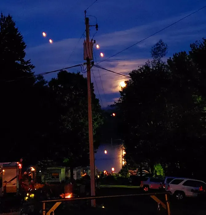 Watersedge Campground Picture 3