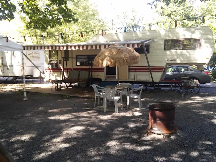 Dressler's Campsites Picture 4