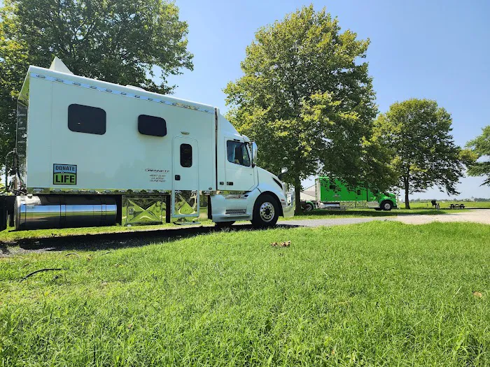 The Retreat at King Cole Farm Picture 3