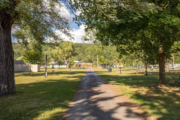 Clute Memorial Park & Recreation Picture 3