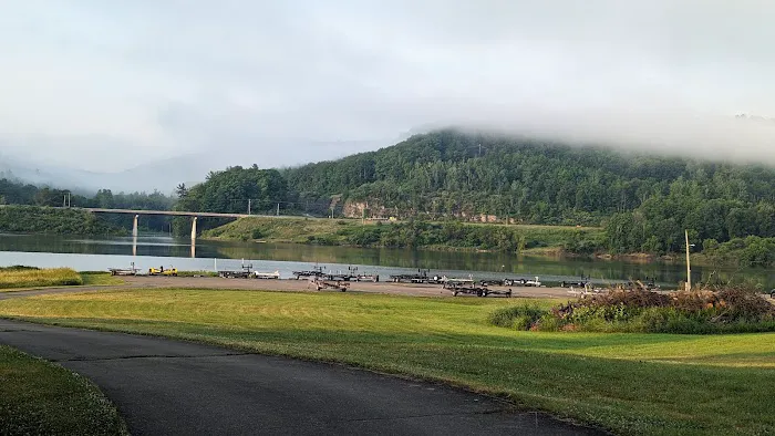 Tompkins Campground Picture 10