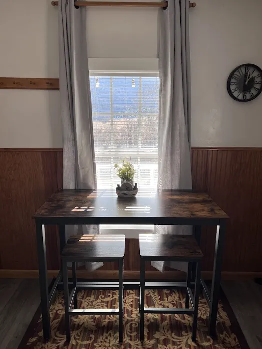 Pine Lane Lookout Picture 1