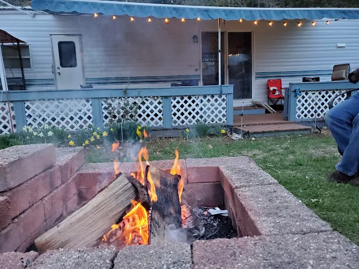 Kenolie Village Campground Picture 1