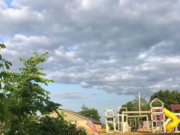 Village Green Family Campground Picture 3
