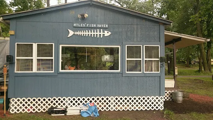 Myles' Fish Haven Picture 1