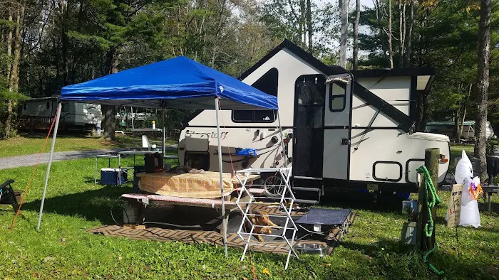 Holiday Pines Campground Picture 6