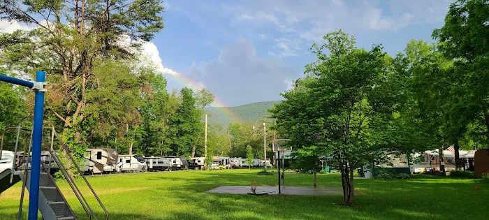 Sunsational Family Campground Picture 4