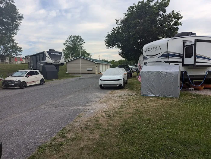 Walmar Manor Campground Picture 10