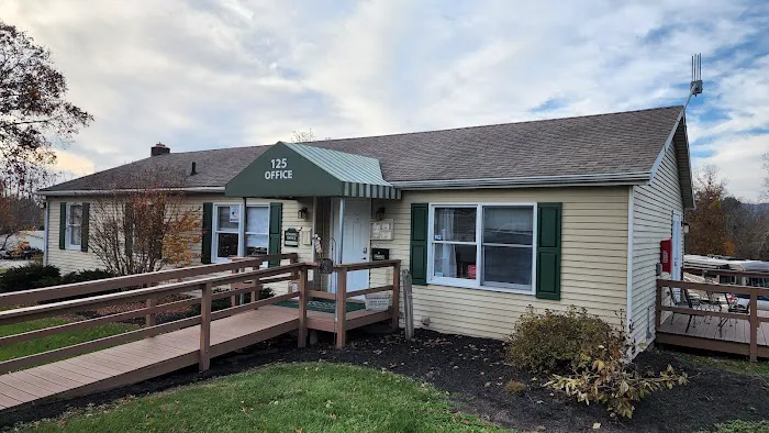 Walmar Manor Campground Picture 2