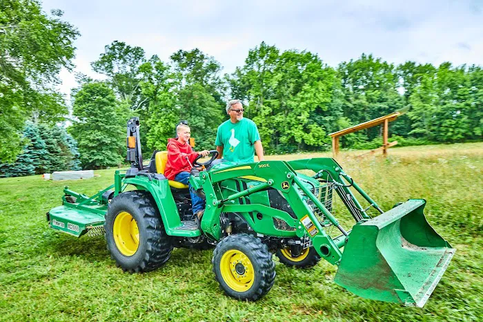 Huck and Buck Farm, LLC Picture 6