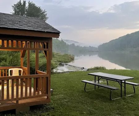 Jellystone Park of the Finger Lakes @ Babcock Hollow