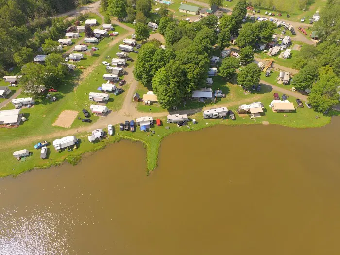 Jellystone Park of the Finger Lakes @ Babcock Hollow Picture 9