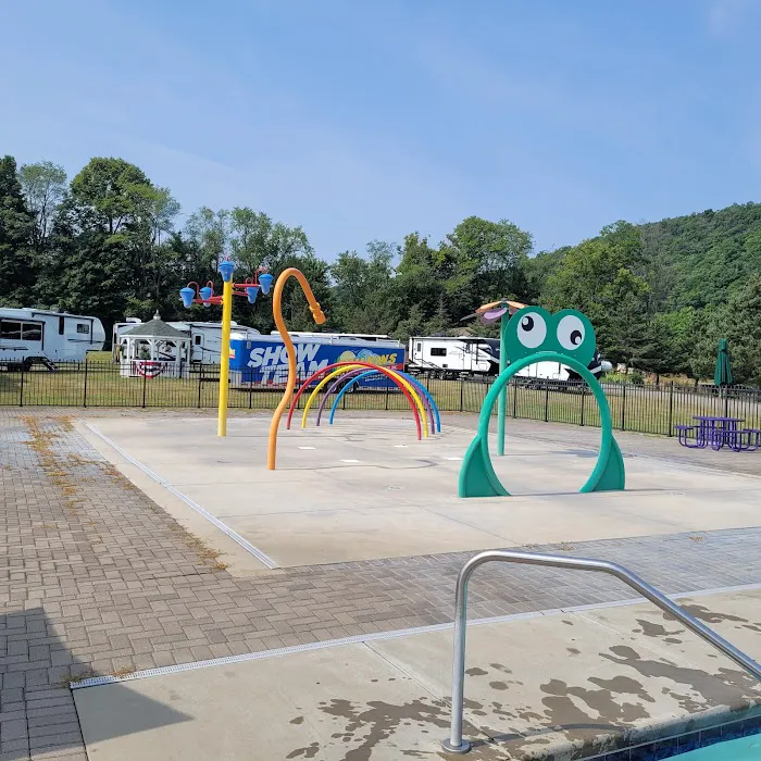 Hickory Hill Camping Resort Picture 4