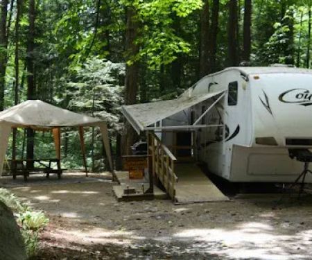 Lake George Camping Village