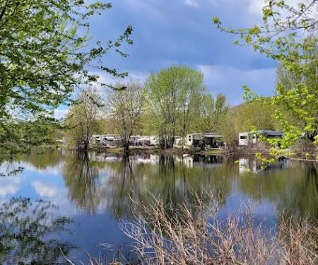 Lake George Escape Campground