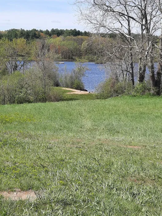 West Thompson Lake Campground Picture 3