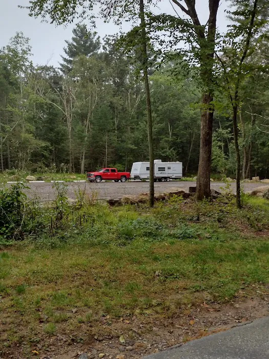 West Thompson Lake Campground Picture 9