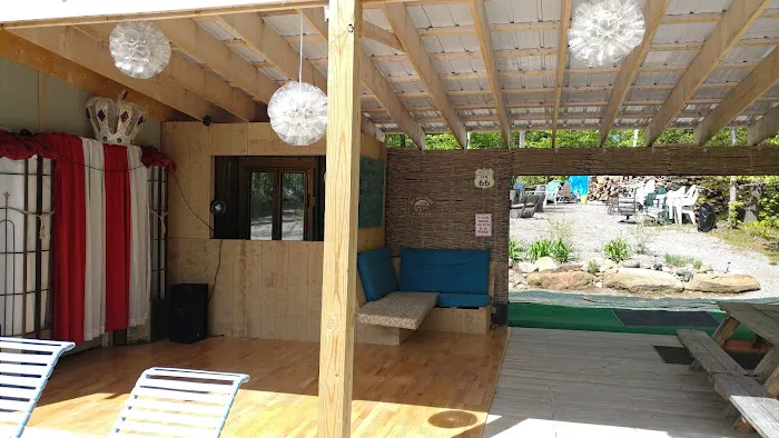 Joe's Hideaway Llc Picture 6