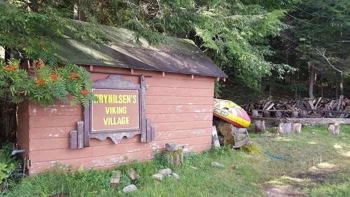 Viking Village on Fourth Lake Picture 4