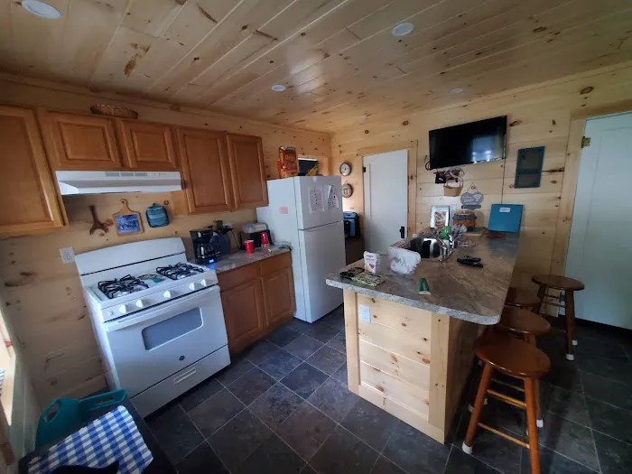 Peters 4th Lake Cottages Picture 2