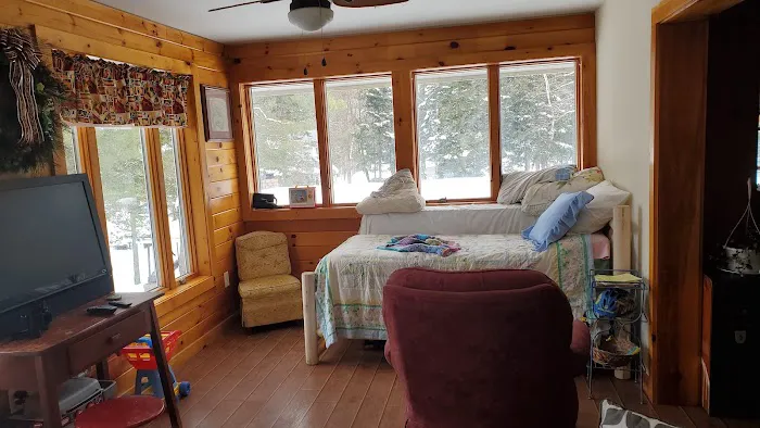 Peters 4th Lake Cottages Picture 6