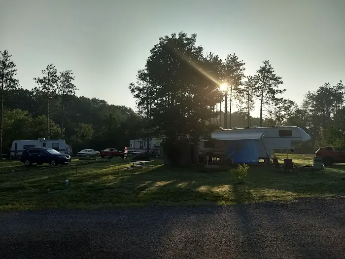 Lazy Lou's Campground Picture 2