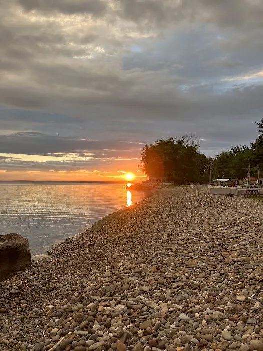 Dowie Dale Campground Picture 4