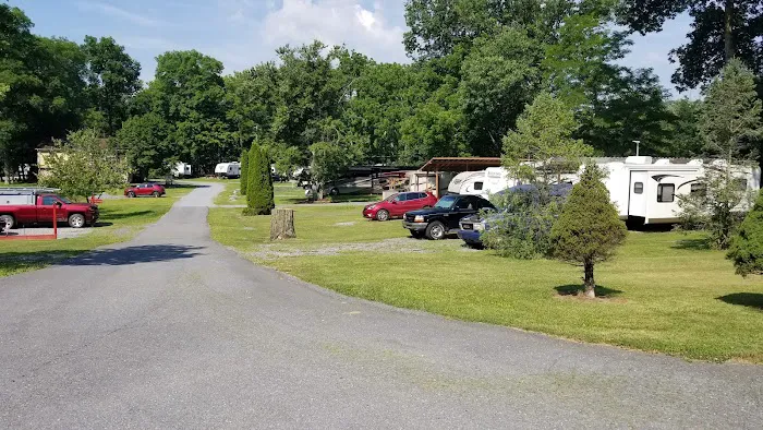 Lupfer's Grove & Campground Picture 6