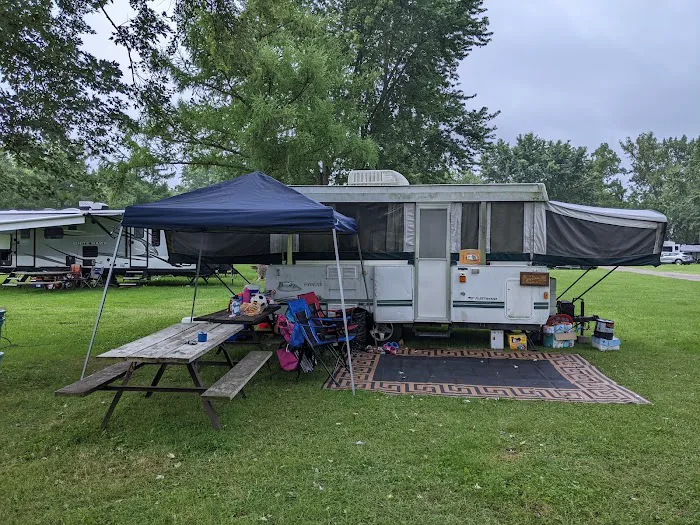 Cheerful Valley Campground Picture 5