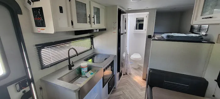 Lyons Camper Rental Picture 2