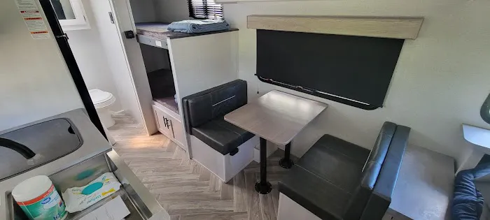 Lyons Camper Rental Picture 1