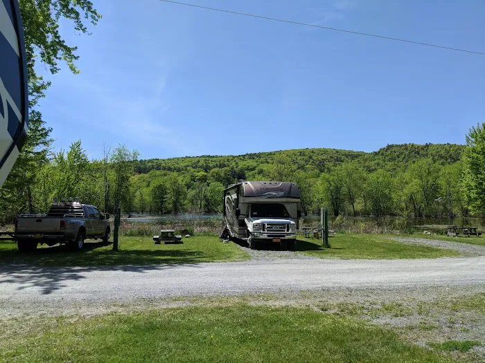 Champs RV Resort Picture 4