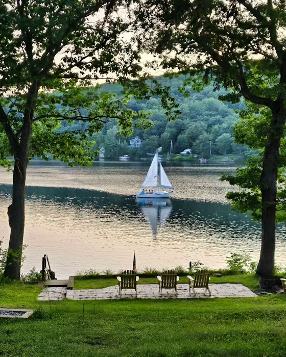 VT Lake House North Bay Picture 2