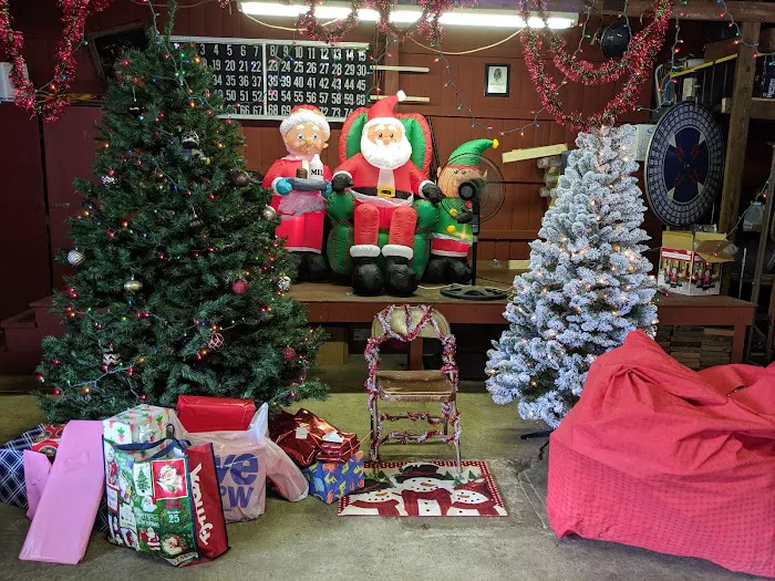 Hide - A- Way Cove Family Campground Picture 10