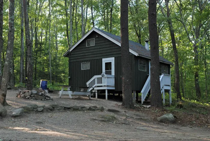 Wallis Cove Cabins Picture 9