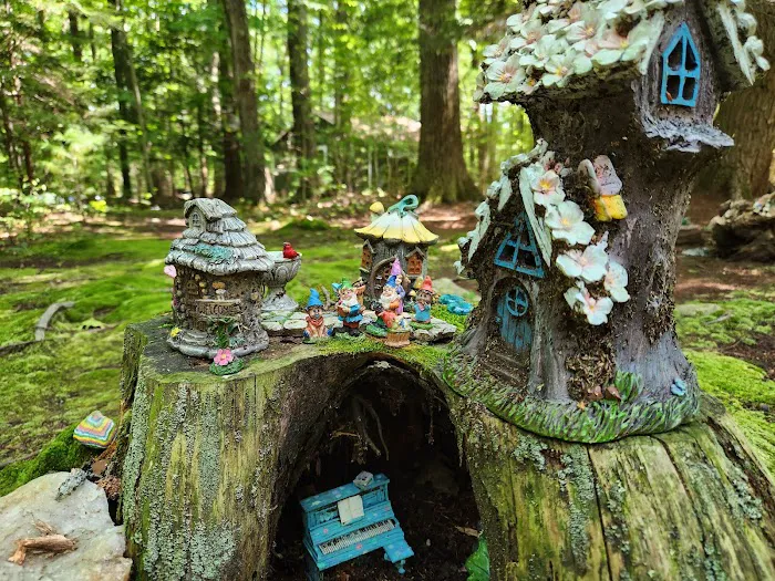 Wallis Cove Cabins Picture 1