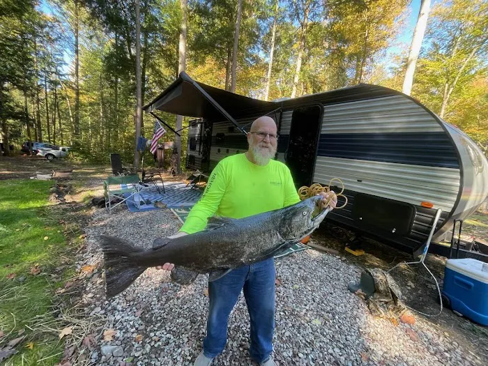 Sportsmans Paradise LLC Picture 3