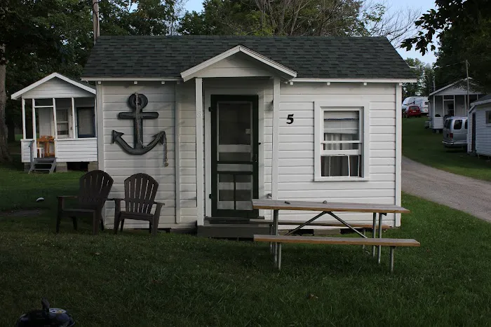 Sunset RV & Cabins Picture 10