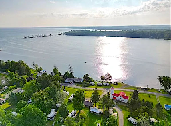 Holiday Harbor RV Park Picture 8