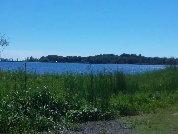 Brennans Bay Picture 4